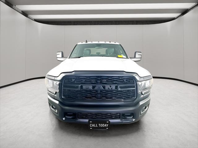 2024 RAM 3500 Chassis Tradesman/SLT/Laramie/Limited