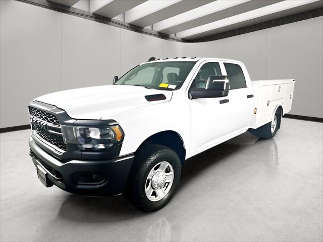 2024 RAM 3500 Chassis Tradesman/SLT/Laramie/Limited