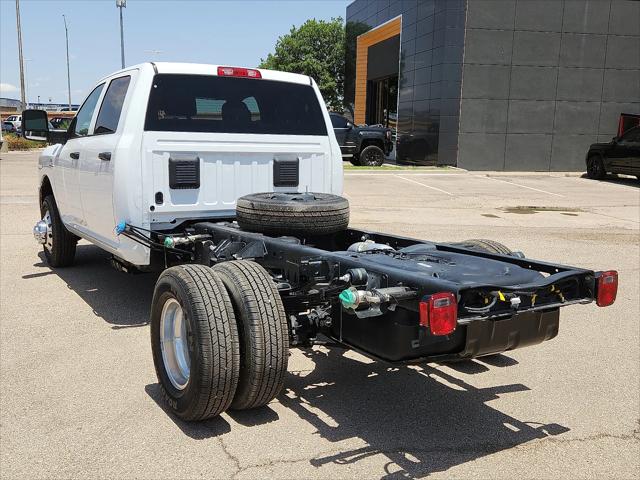 2025 RAM Ram 3500 Chassis Cab RAM 3500 TRADESMAN CREW CAB CHASSIS 4X4 60 CA