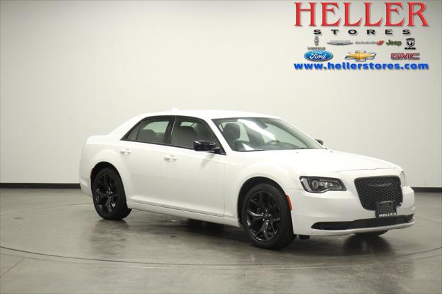 2022 Chrysler 300 Touring