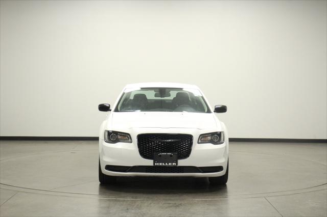 2022 Chrysler 300 Touring