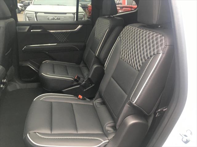 2025 GMC Acadia AWD Denali