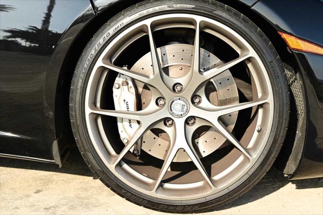 2012 McLaren MP4 12C Base 2dr Coupe