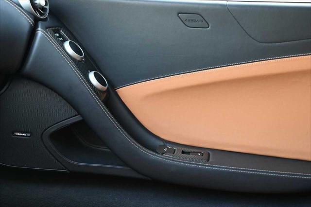 2012 McLaren MP4 12C Base 2dr Coupe