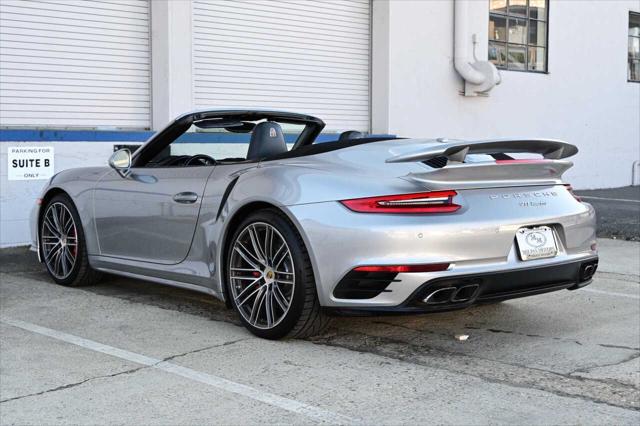2017 Porsche 911 Turbo