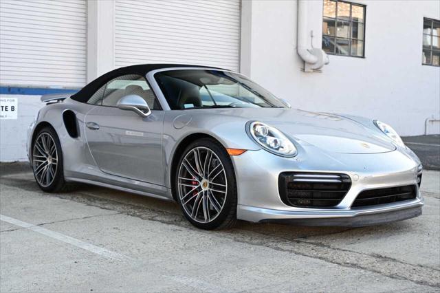 2017 Porsche 911 Turbo