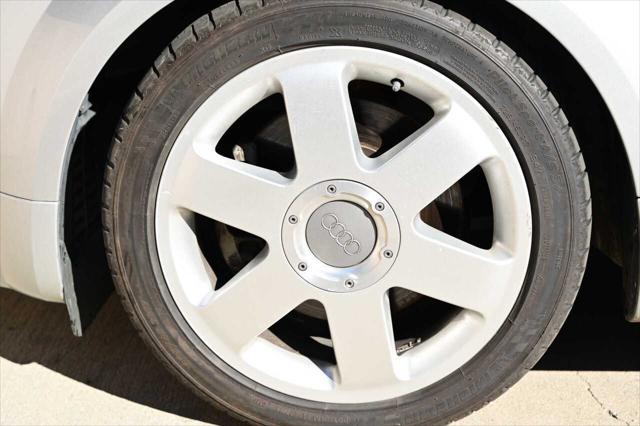 2001 Audi TT 225hp quattro AWD 2dr Coupe