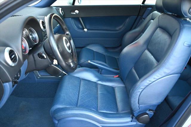 2001 Audi TT 225hp quattro AWD 2dr Coupe