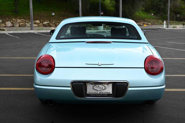 2002 Ford Thunderbird Deluxe 2dr Convertible