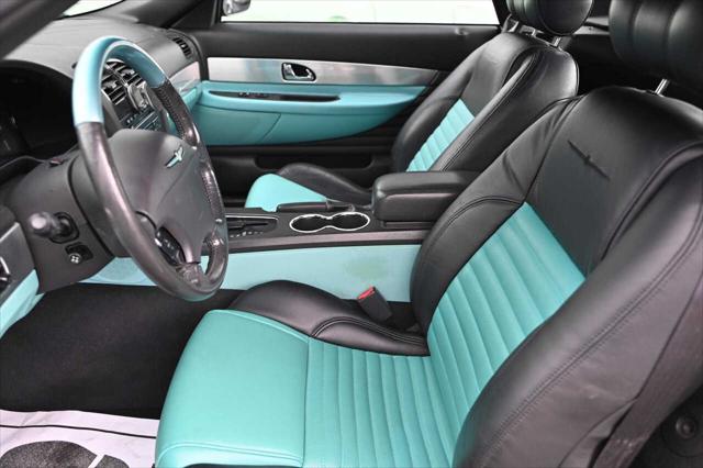 2002 Ford Thunderbird Deluxe 2dr Convertible