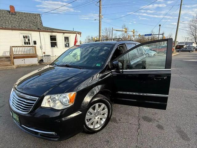 2015 Chrysler Town & Country Touring for sale in Manassas, VA