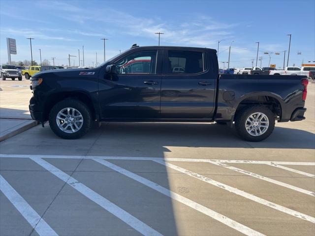 2022 Chevrolet Silverado 1500 4WD Crew Cab Short Bed RST