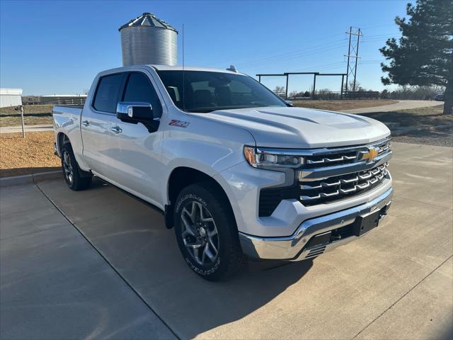 2022 Chevrolet Silverado 1500 4WD Crew Cab Short Bed LTZ