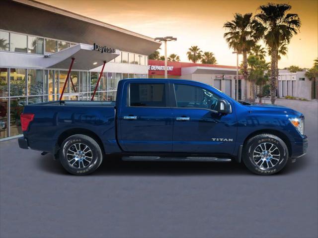 2021 Nissan TITAN Crew Cab SV 4x2