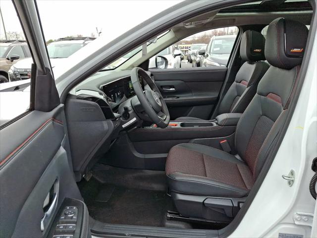 2025 Nissan Kicks SR Intelligent AWD