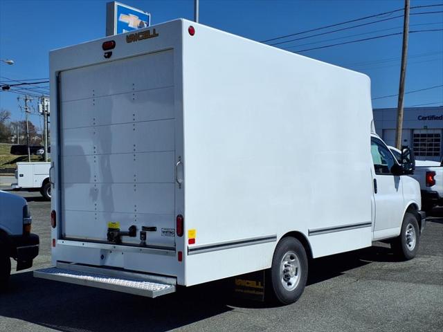 2025 Chevrolet Express Cutaway Work Van