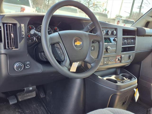 2025 Chevrolet Express Cutaway Work Van