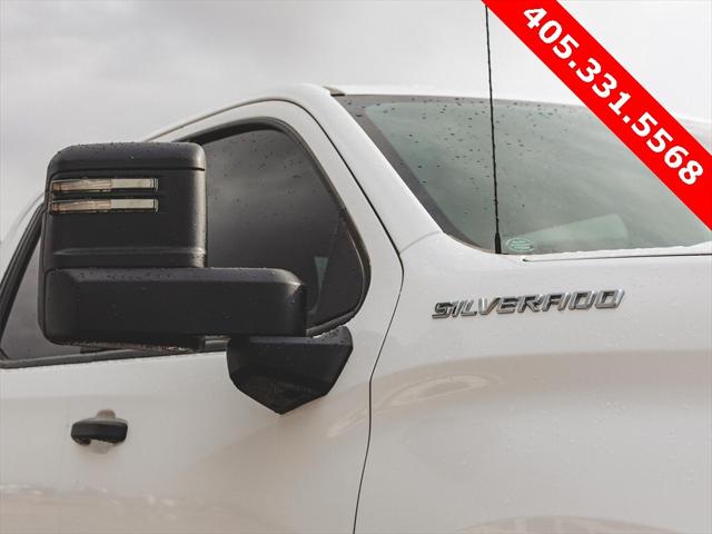 2021 Chevrolet Silverado 1500 4WD Crew Cab Short Bed Custom