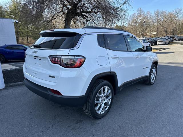 2022 Jeep Compass Latitude Lux 4x4