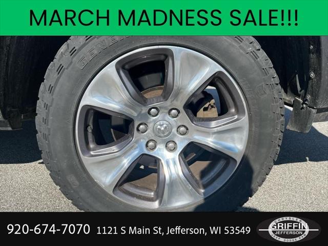 2020 RAM 1500 Laramie Crew Cab 4x4 57 Box