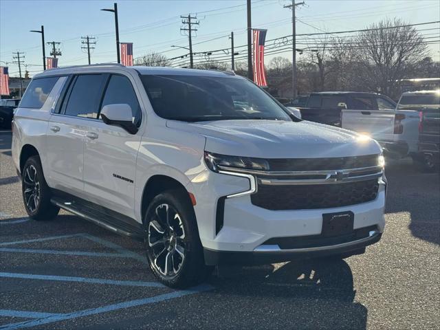 2023 Chevrolet Suburban 4WD LS