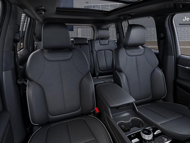 2025 Jeep Grand Cherokee Overland 4x4