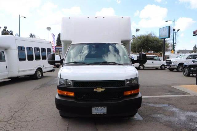 2021 Chevrolet Express Cutaway 4500 Van