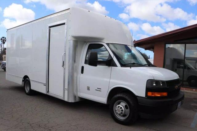 2021 Chevrolet Express Cutaway 4500 Van