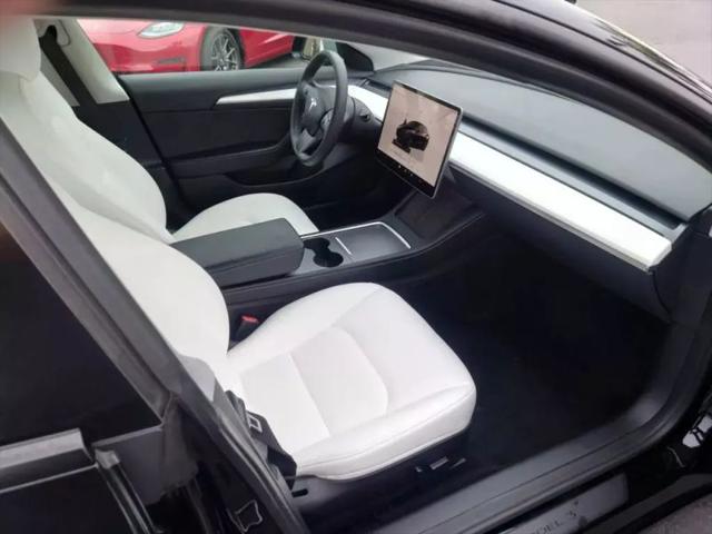 2022 Tesla Model 3 Rear-Wheel Drive