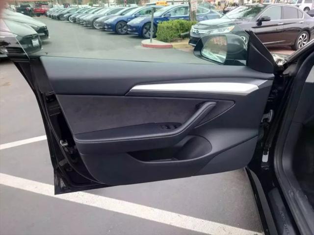 2022 Tesla Model 3 Rear-Wheel Drive