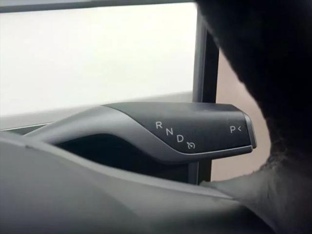 2022 Tesla Model 3 Rear-Wheel Drive