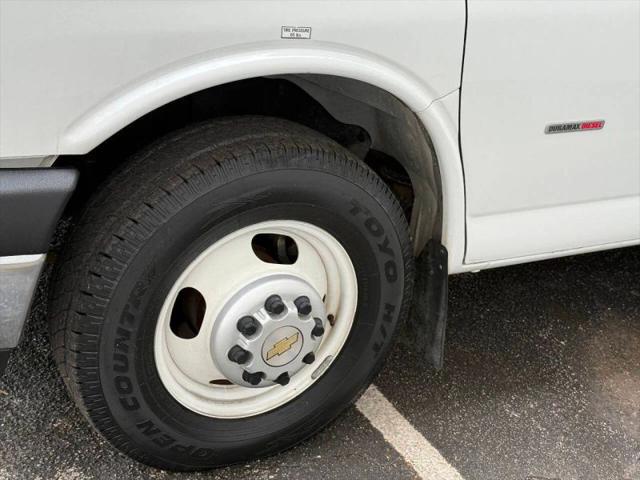 2014 Chevrolet Express Cutaway 3500 Diesel