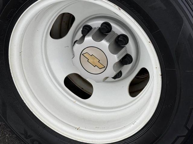 2014 Chevrolet Express Cutaway 3500 Diesel