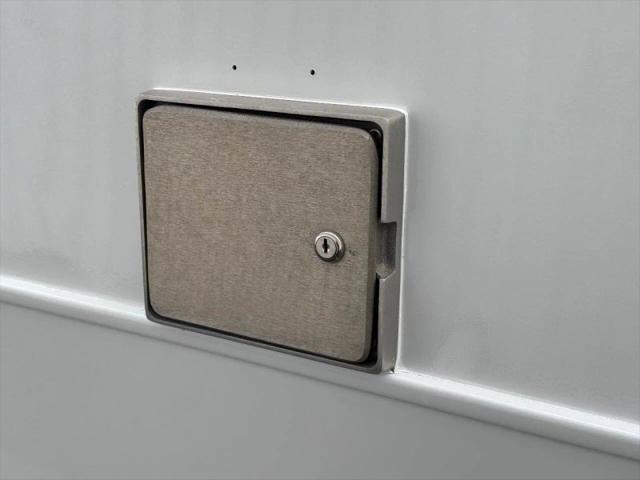 2014 Chevrolet Express Cutaway 3500 Diesel