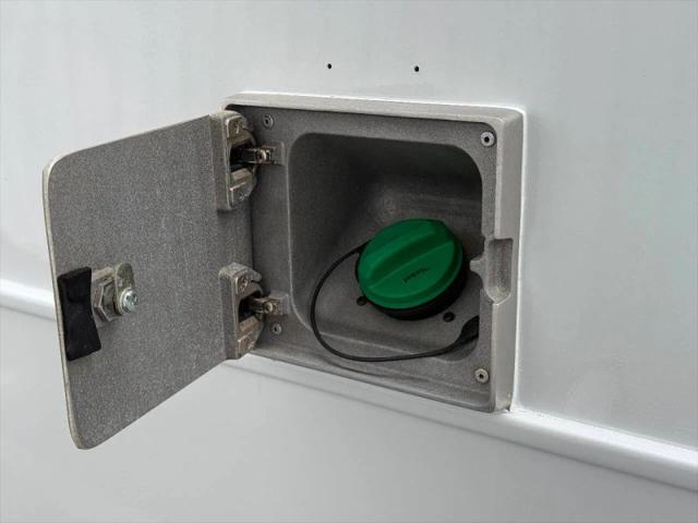 2014 Chevrolet Express Cutaway 3500 Diesel