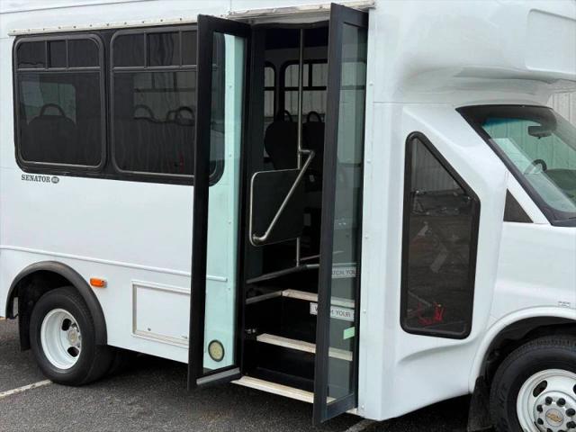 2014 Chevrolet Express Cutaway 3500 Diesel