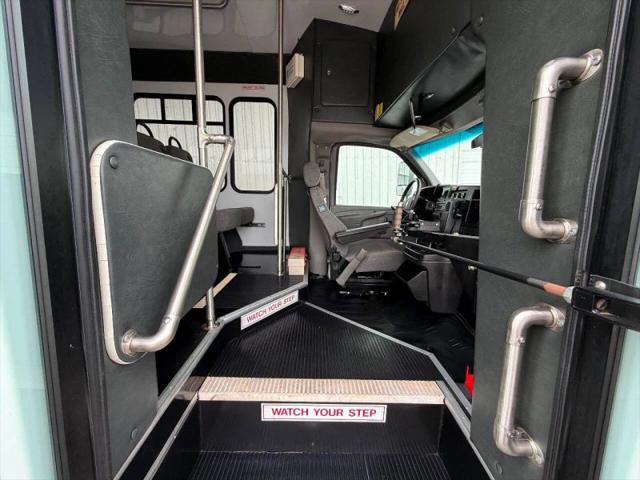2014 Chevrolet Express Cutaway 3500 Diesel