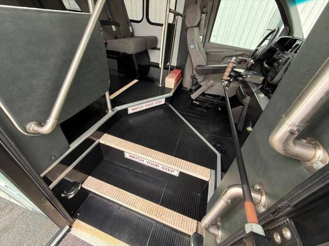 2014 Chevrolet Express Cutaway 3500 Diesel