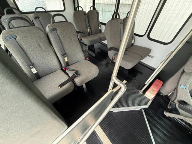 2014 Chevrolet Express Cutaway 3500 Diesel
