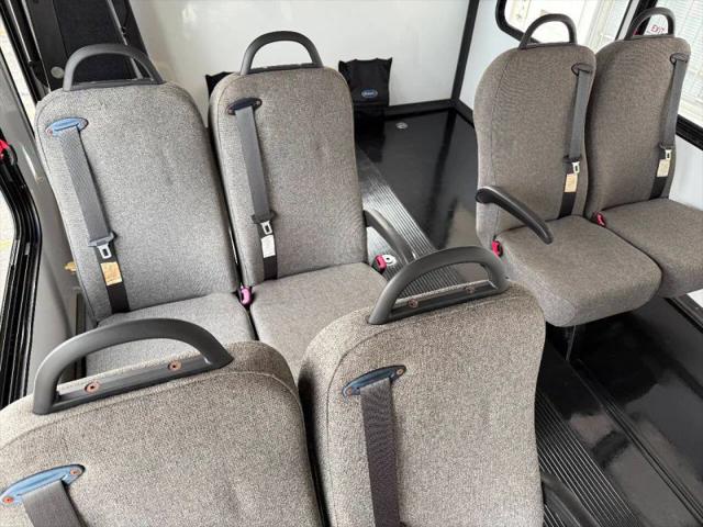 2014 Chevrolet Express Cutaway 3500 Diesel
