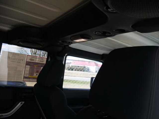 2012 Jeep Wrangler Unlimited Sahara