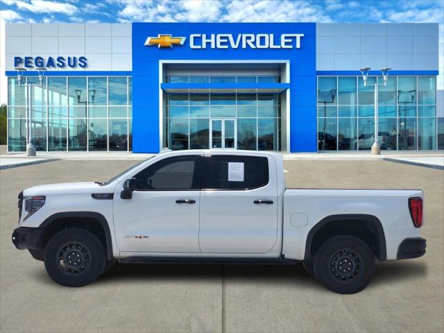 2023 GMC Sierra 1500 4WD Crew Cab Short Box AT4X