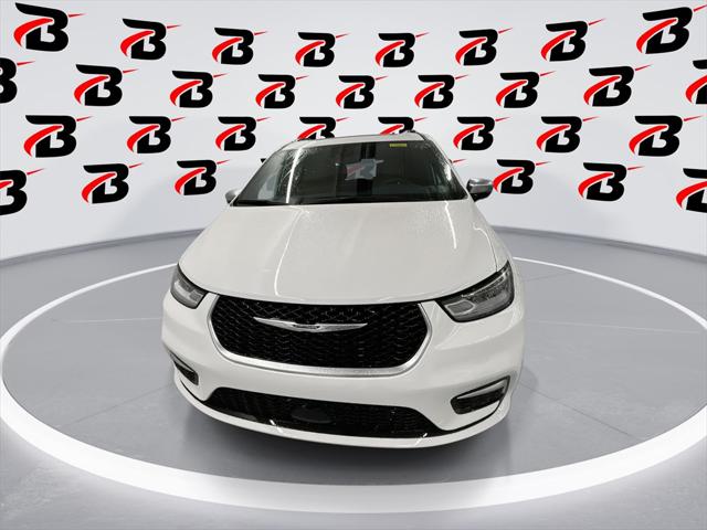 2025 Chrysler Pacifica Hybrid PACIFICA PLUG-IN HYBRID PINNACLE