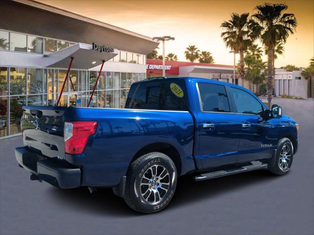 2021 Nissan TITAN Crew Cab SV 4x2