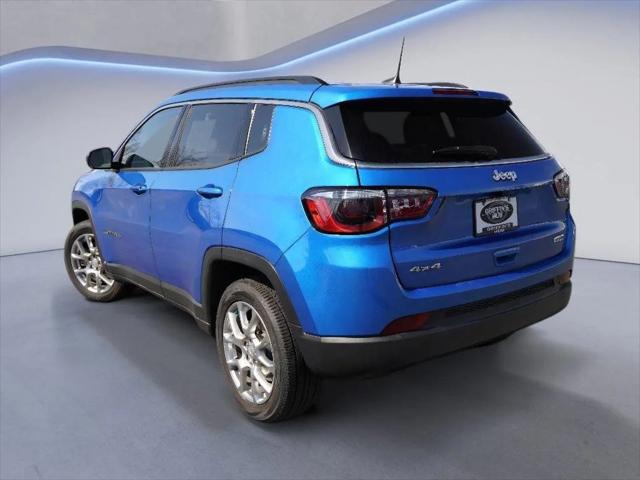 2024 Jeep Compass Latitude Lux FWD
