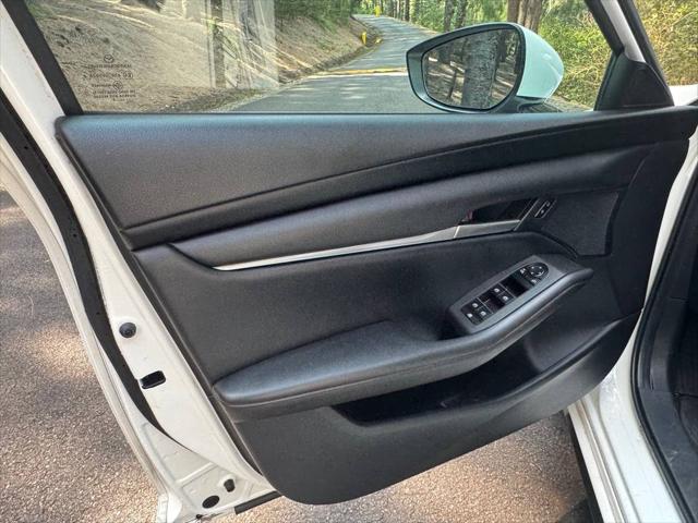 2023 Mazda Mazda3 2.5 S Select