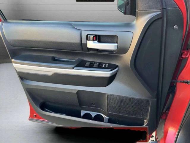 2018 Toyota Tundra SR5 5.7L V8