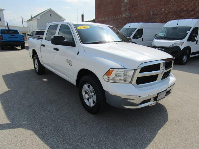 2023 RAM 1500 Classic SLT Crew Cab 4x4 57 Box