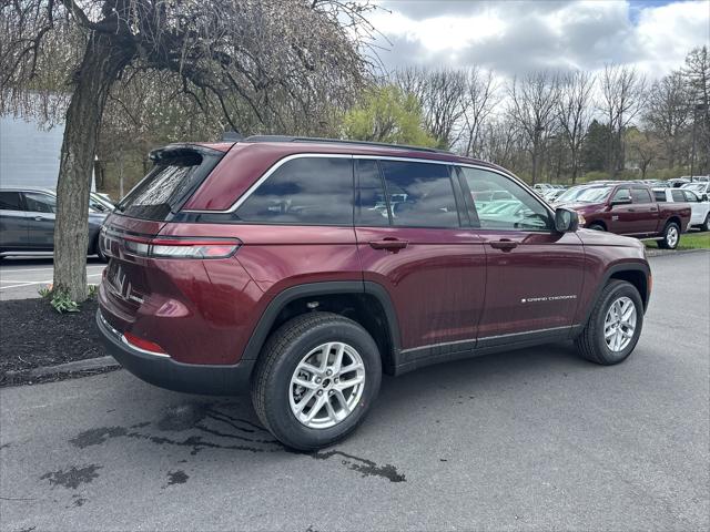 2025 Jeep Grand Cherokee GRAND CHEROKEE LAREDO X 4X4