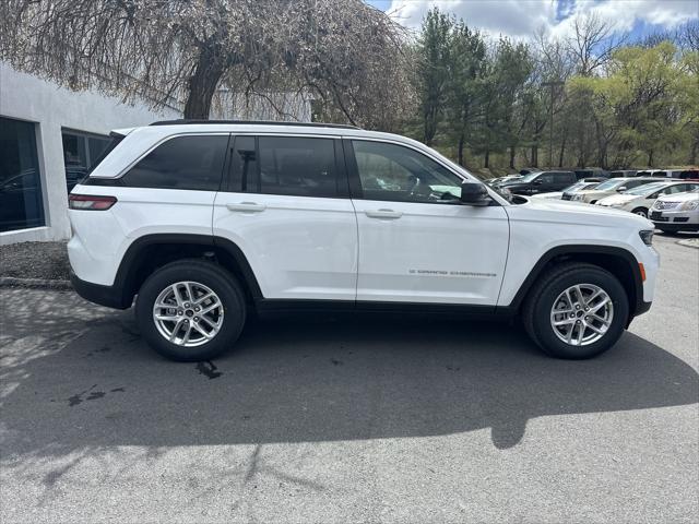 2025 Jeep Grand Cherokee GRAND CHEROKEE LAREDO X 4X4